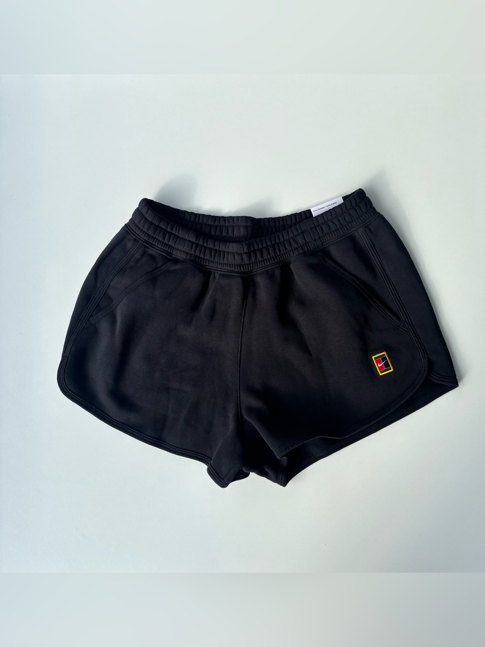 Nike Women NikeCourt Heritage Mid Rise Fleece Tennis Shorts Black M NWT - Picture 2 of 9